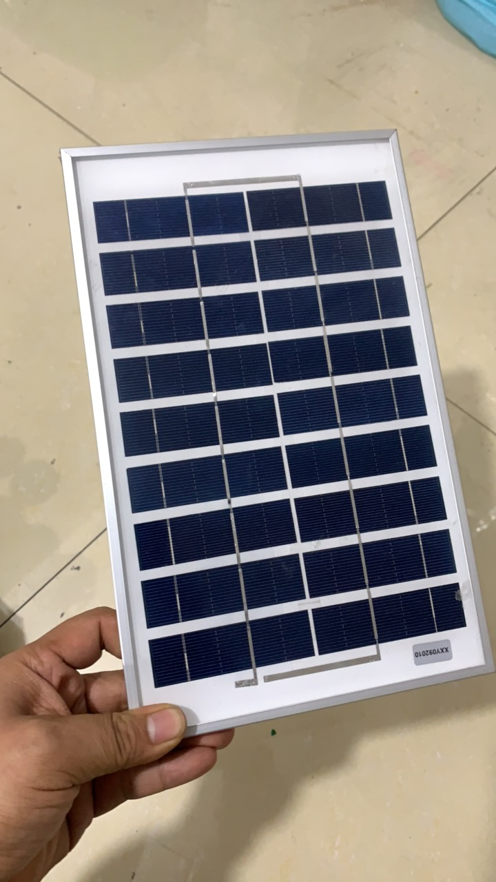 户外合金太阳发电板一个（180✖️290）