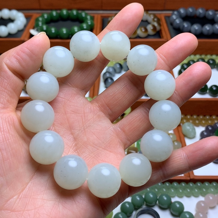 和田玉手串未镶嵌