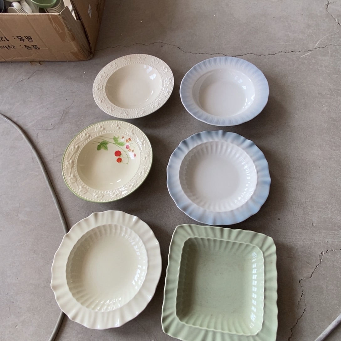 陶混搭盘子8英寸各一个