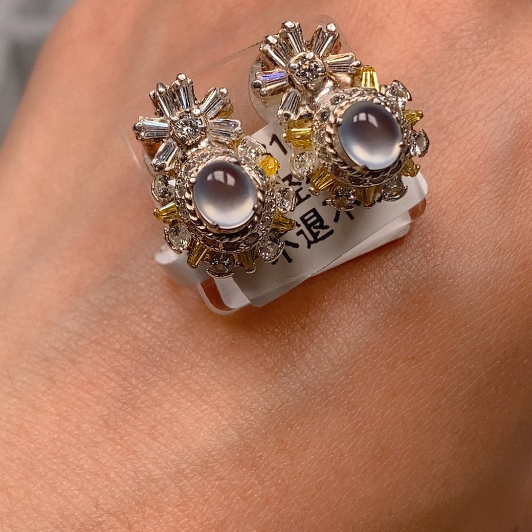 翡翠耳饰未镶嵌玻璃种耳钉