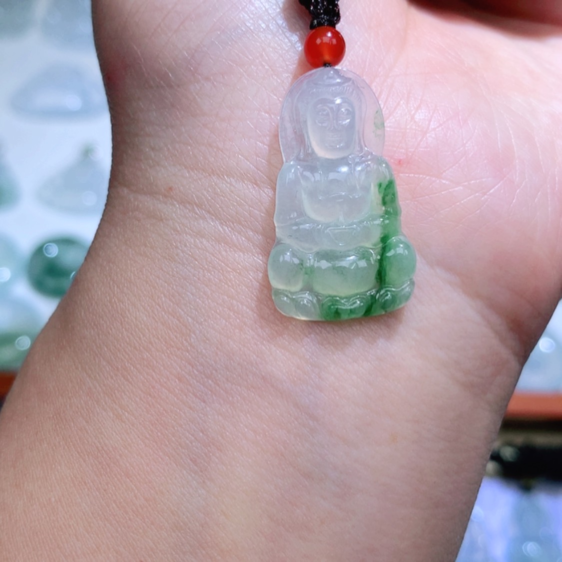 【闪购商品】翡翠颈饰未镶嵌观音