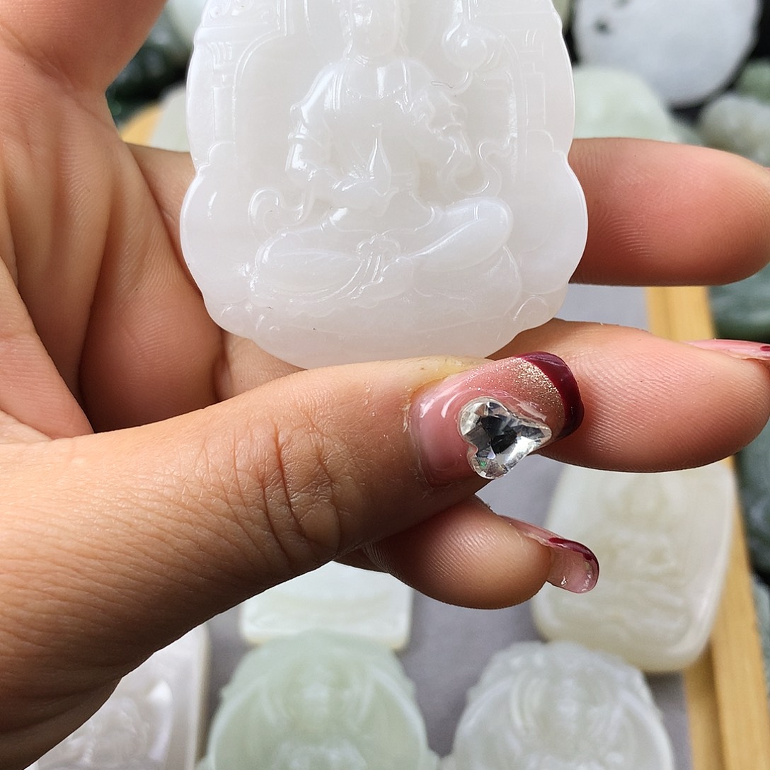 江***送和田玉（糖玉）未镶嵌珠宝半成品