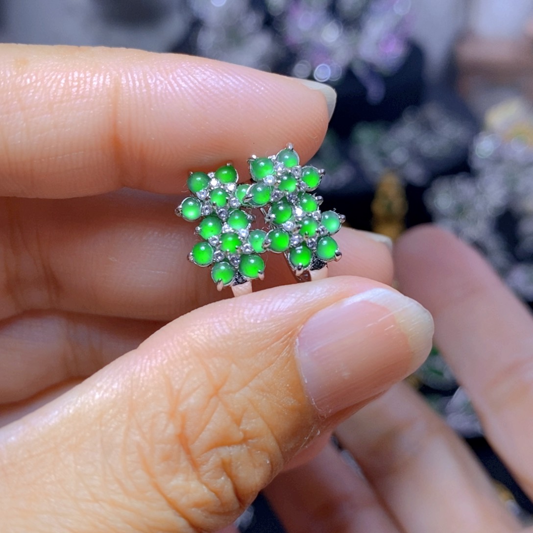 翡翠银S925镶嵌耳饰天然翡翠