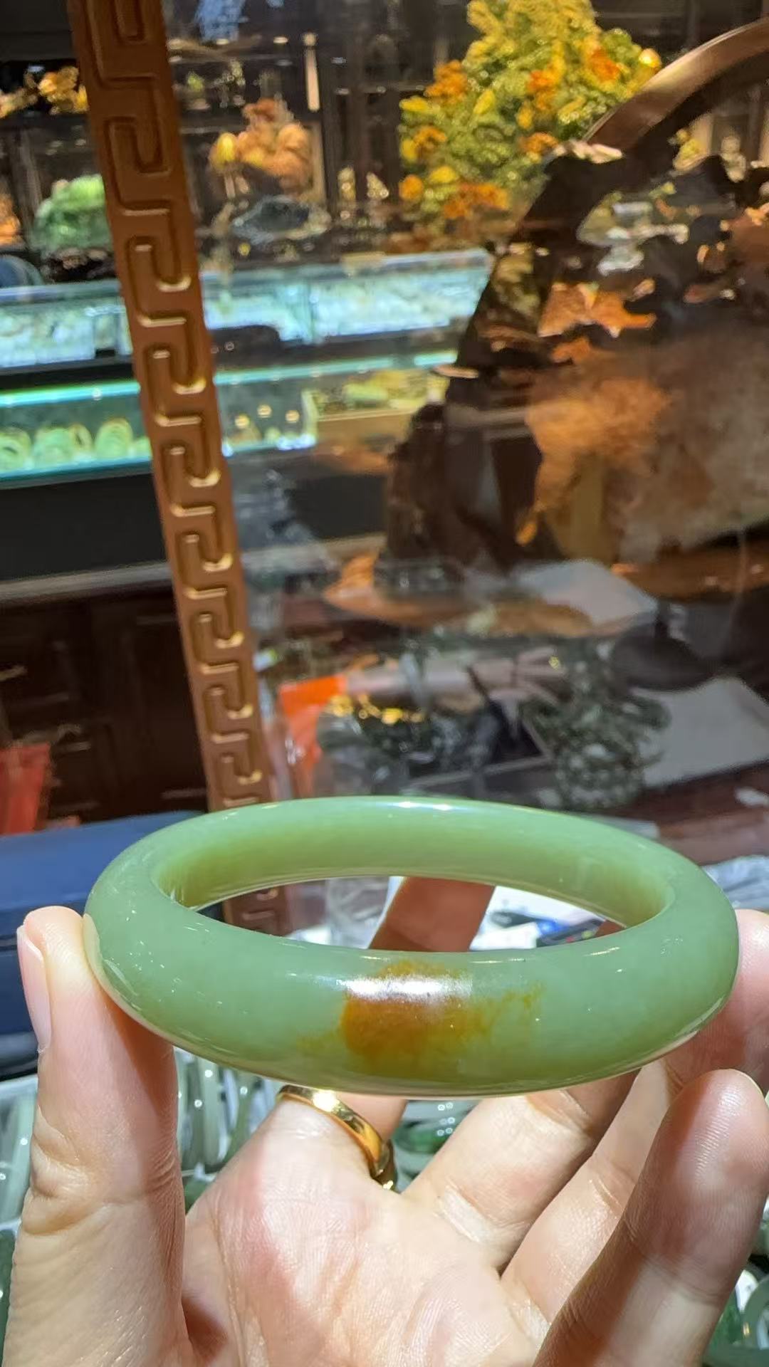晓唐玉器天然河磨玉手镯