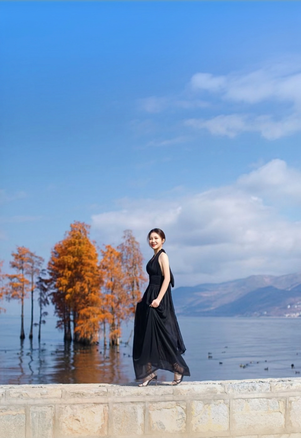 《筱天推荐》高级显瘦辣妹上衣连衣裙