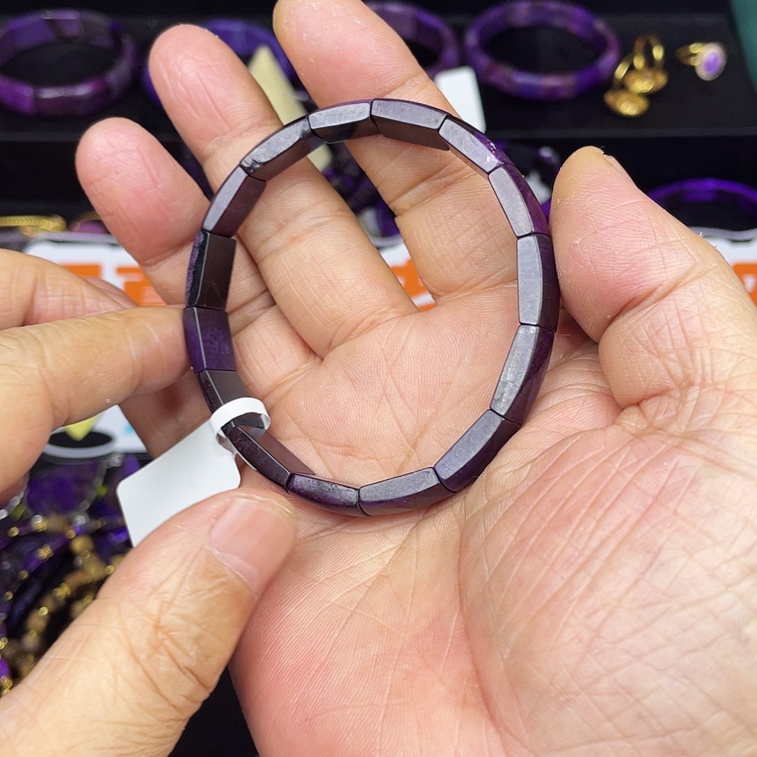 苏纪石（舒俱来）手链未镶嵌一**常