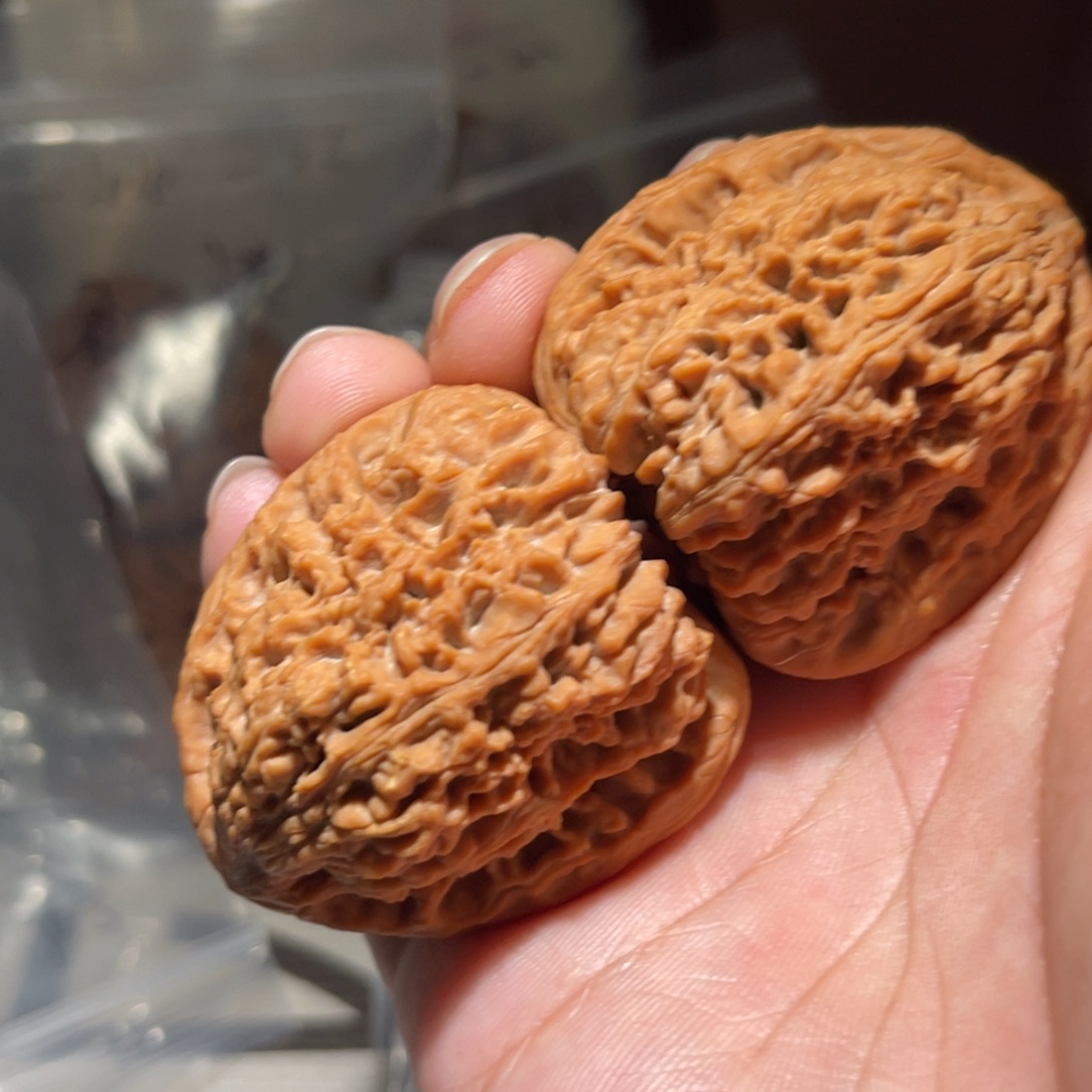 轻***舟吊坠文玩核桃42三角南疆石核桃