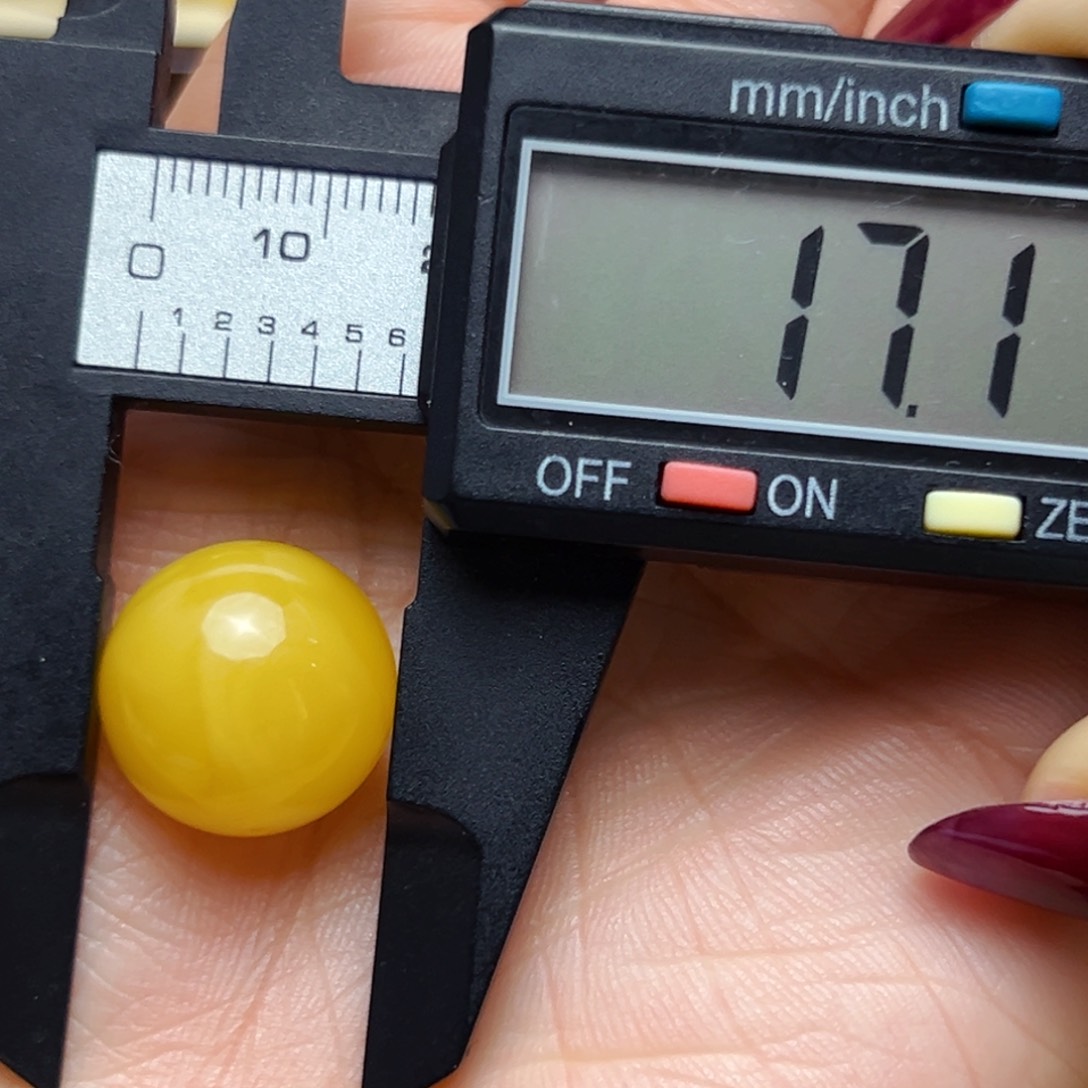 蜜蜡裸石未镶嵌明****好17mm微瑕单珠