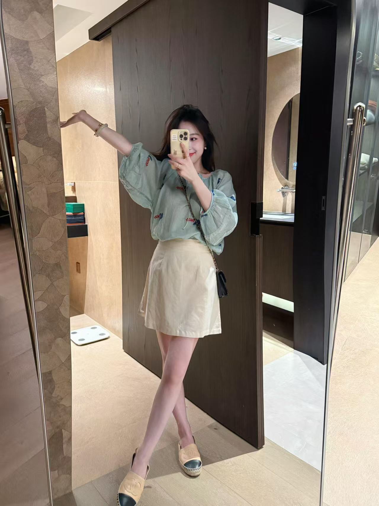 2025早秋新款新中式国风刺绣蓝色薄款衬衫女高级感上衣百搭半裙