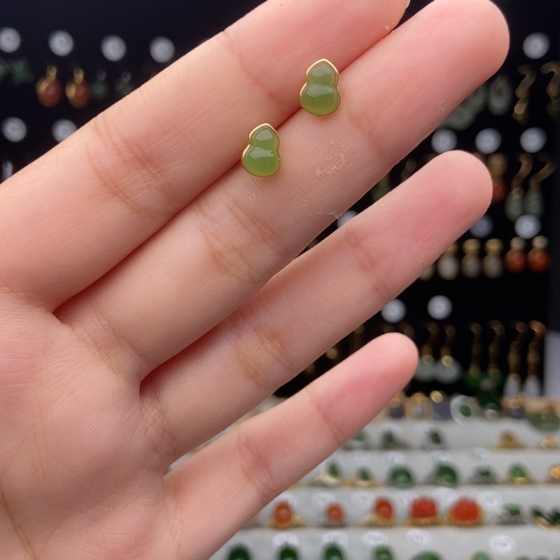 银S925镀金镶嵌和田玉耳饰