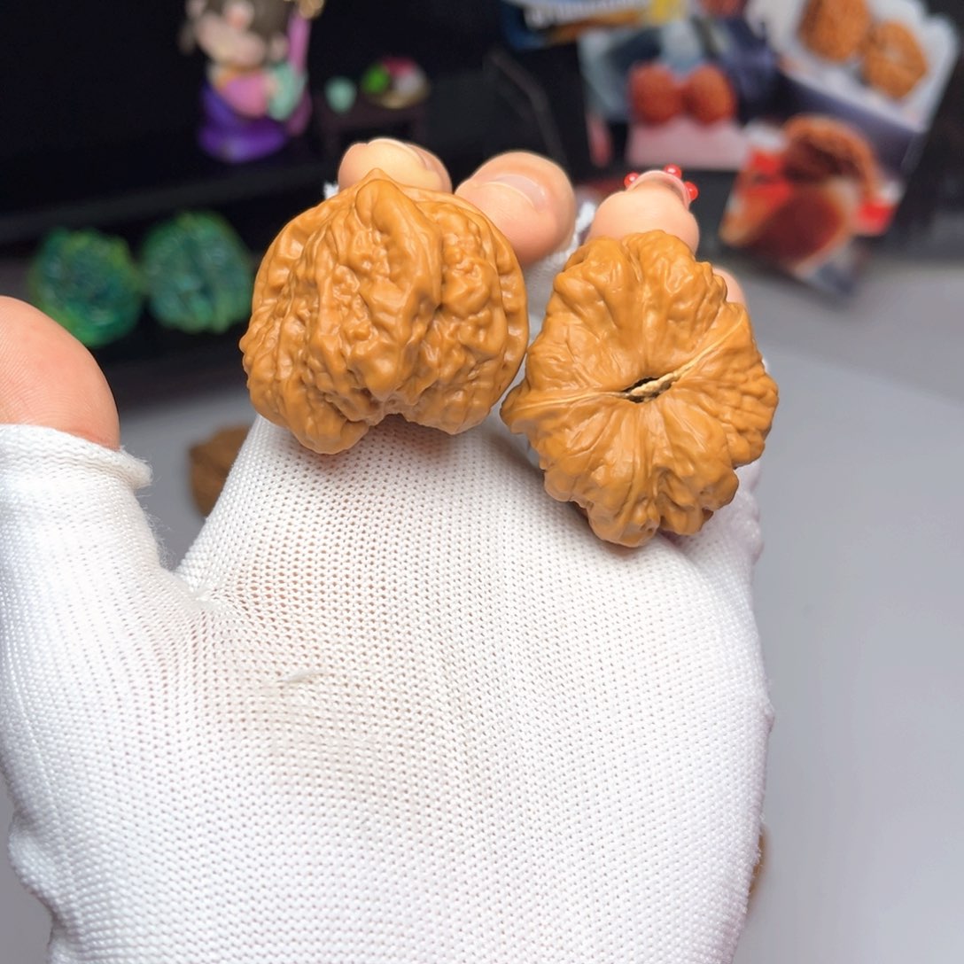 文玩核桃把件蛤蟆头异型