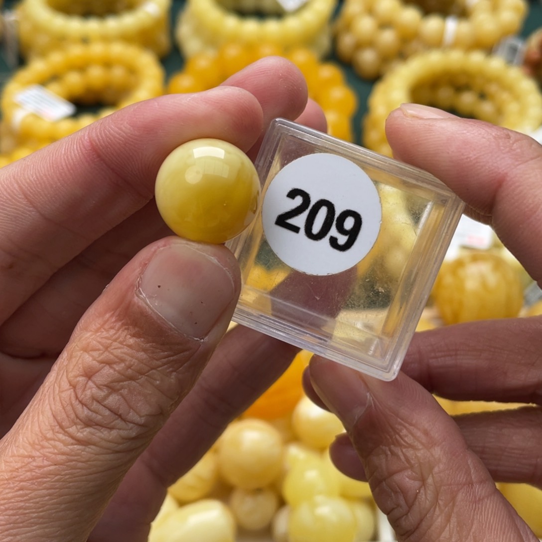 蜜蜡珠宝奇石未镶嵌飞***雄