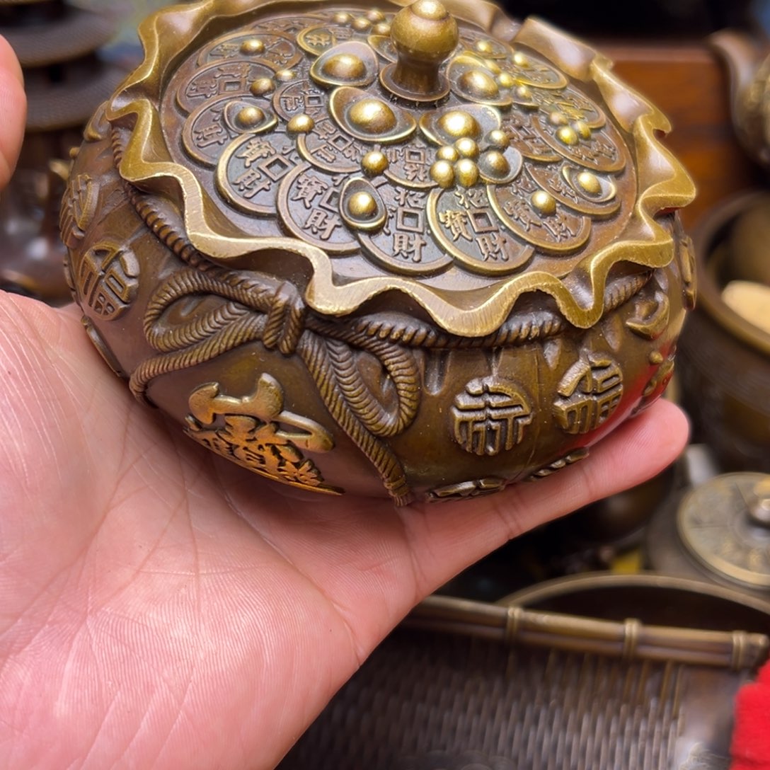 精美铜器点击下单