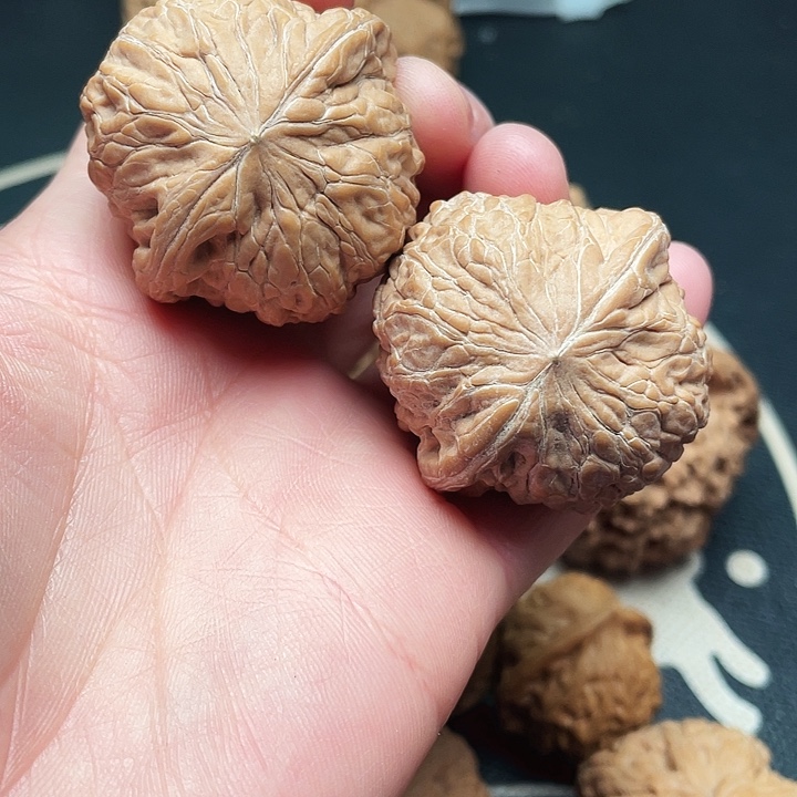 文玩核桃把件铁锤妹妹