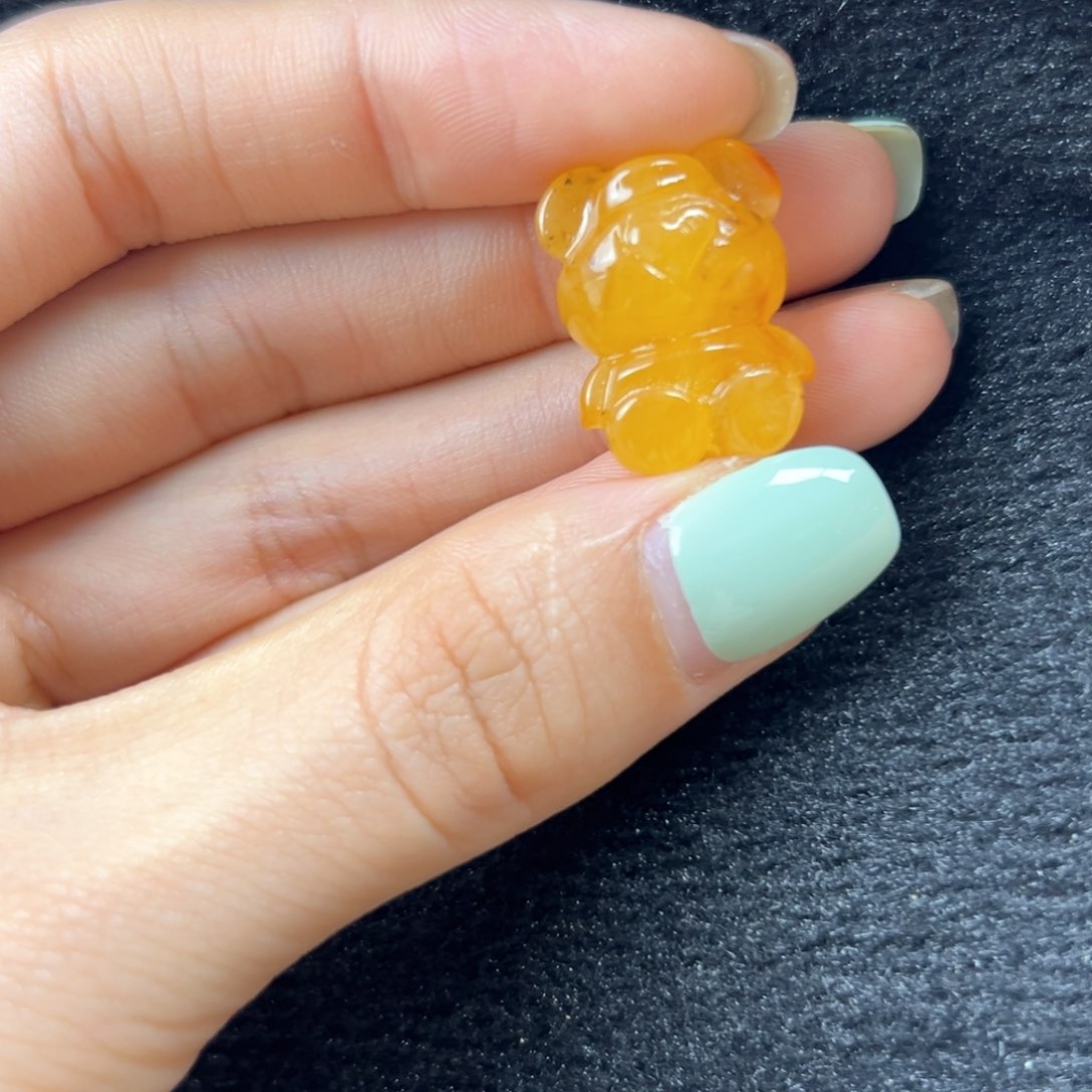 未镶嵌琥珀珠宝奇石