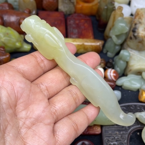 蛇纹石玉未镶嵌颈饰14