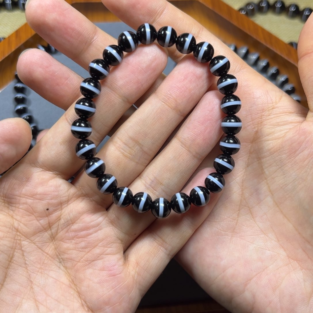 不***子玛瑙/玉髓手链未镶嵌