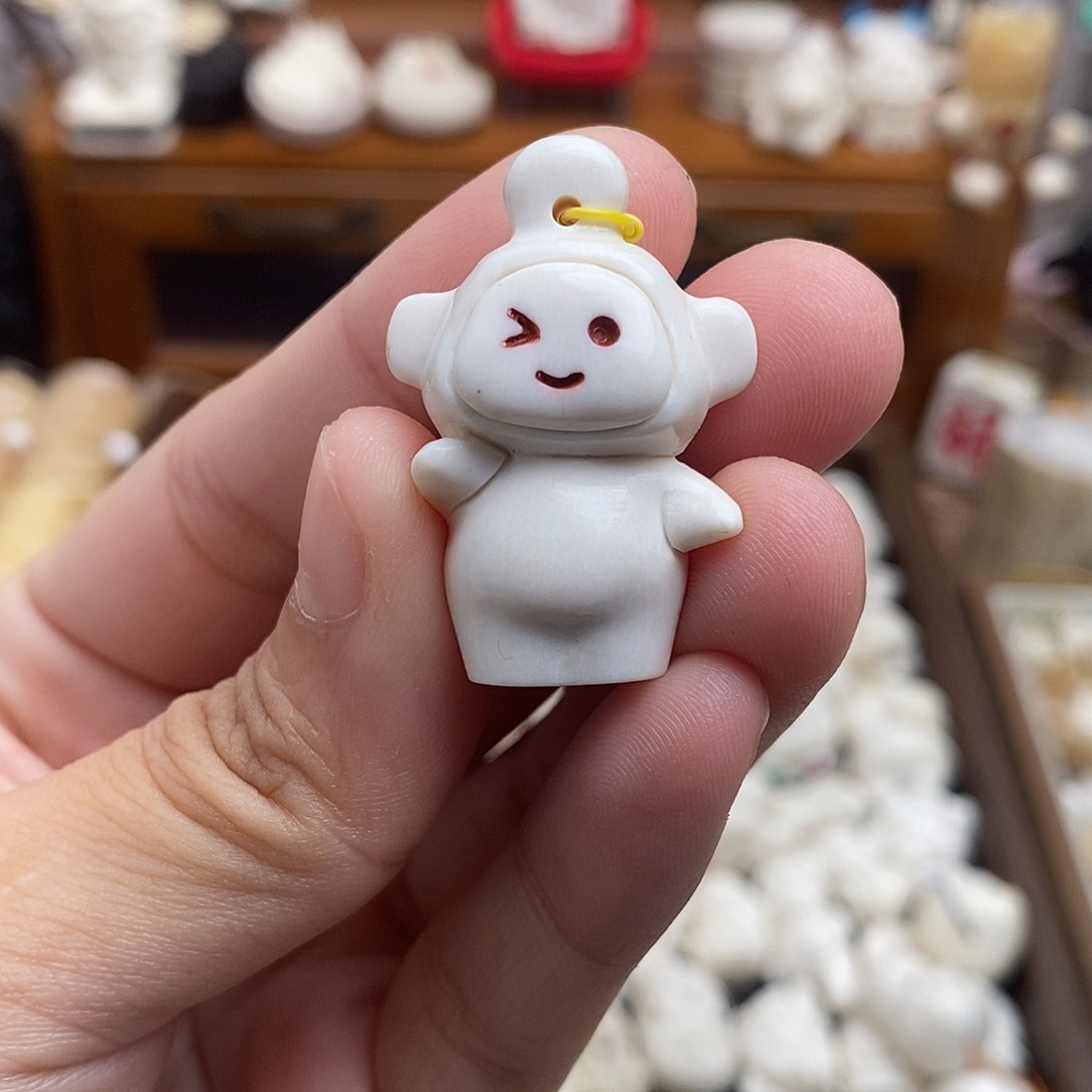 鹿骨把件?***?c26天线宝宝