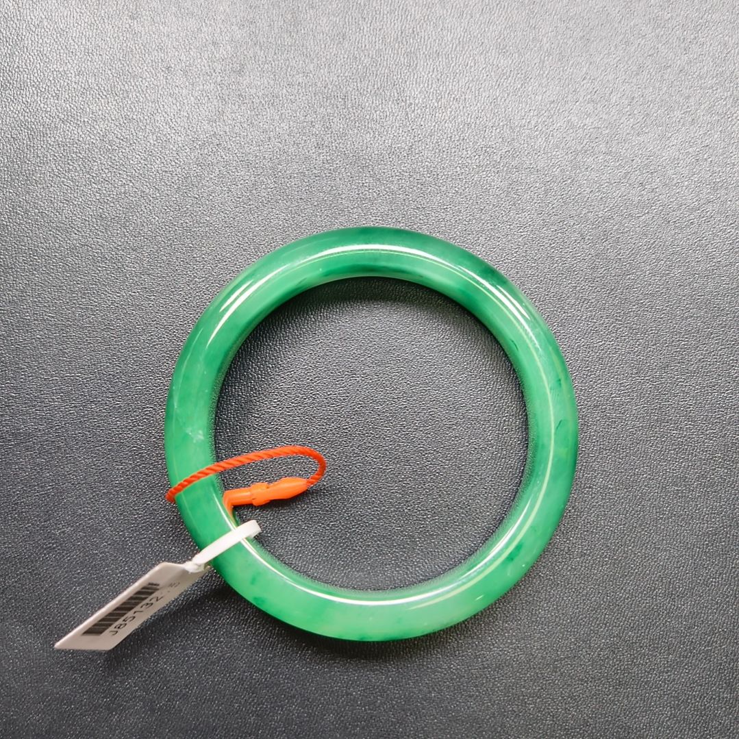 石英质玉（非洲翠）未镶嵌手镯非洲翠手镯