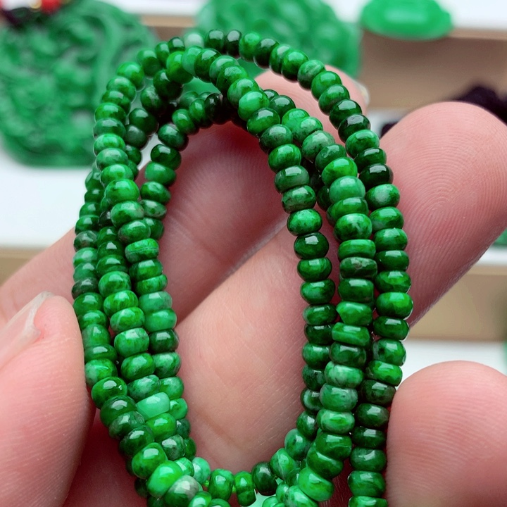 翡翠未镶嵌毛衣链