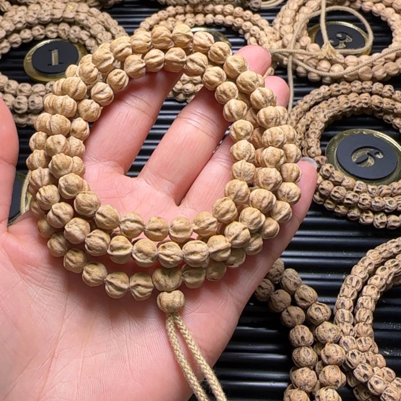 【闪购商品】柏香籽/百香籽吊坠H****x