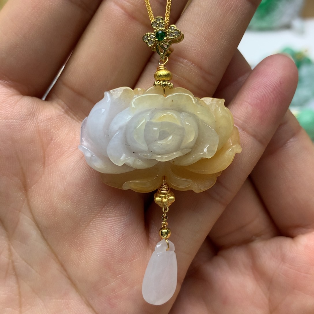 翡翠未镶嵌颈饰翡翠