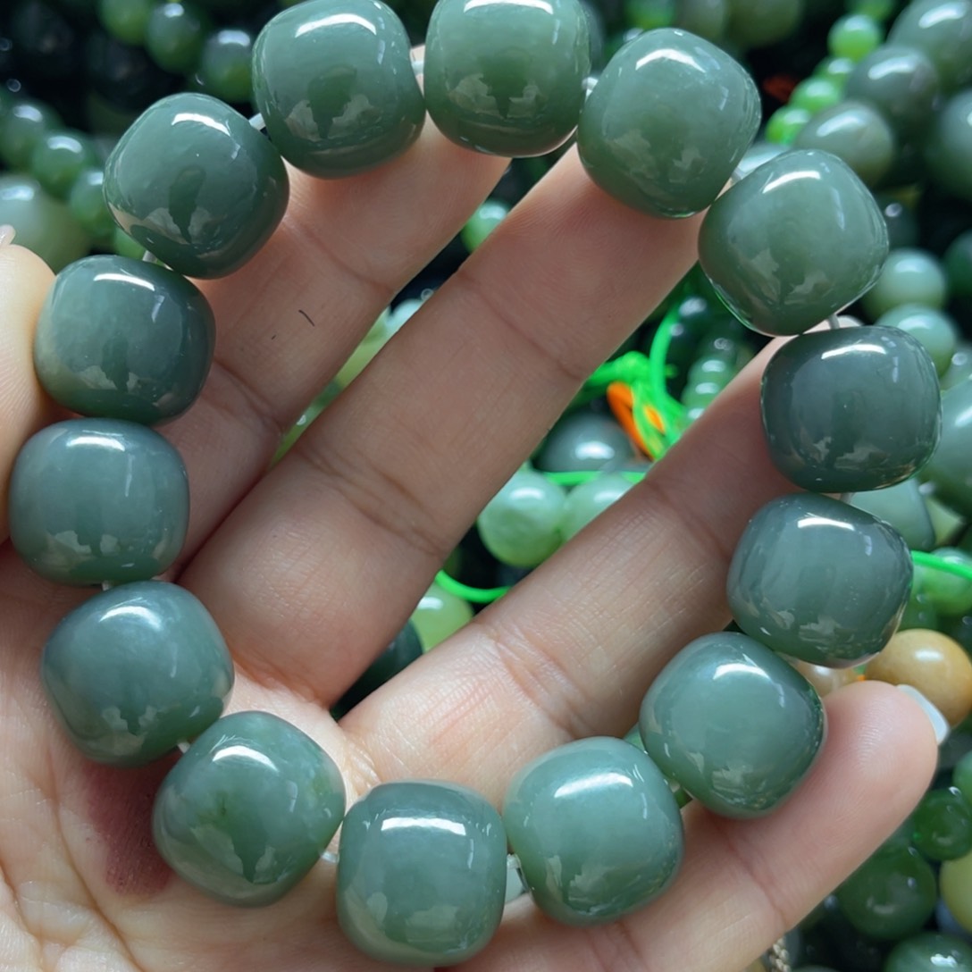 和田玉手链未镶嵌