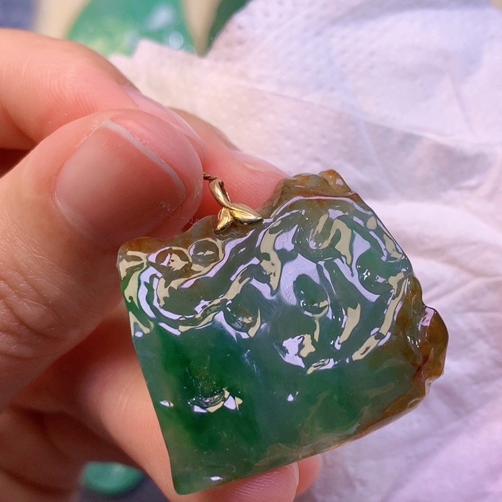 翡翠未镶嵌吊坠(不含链) 2874