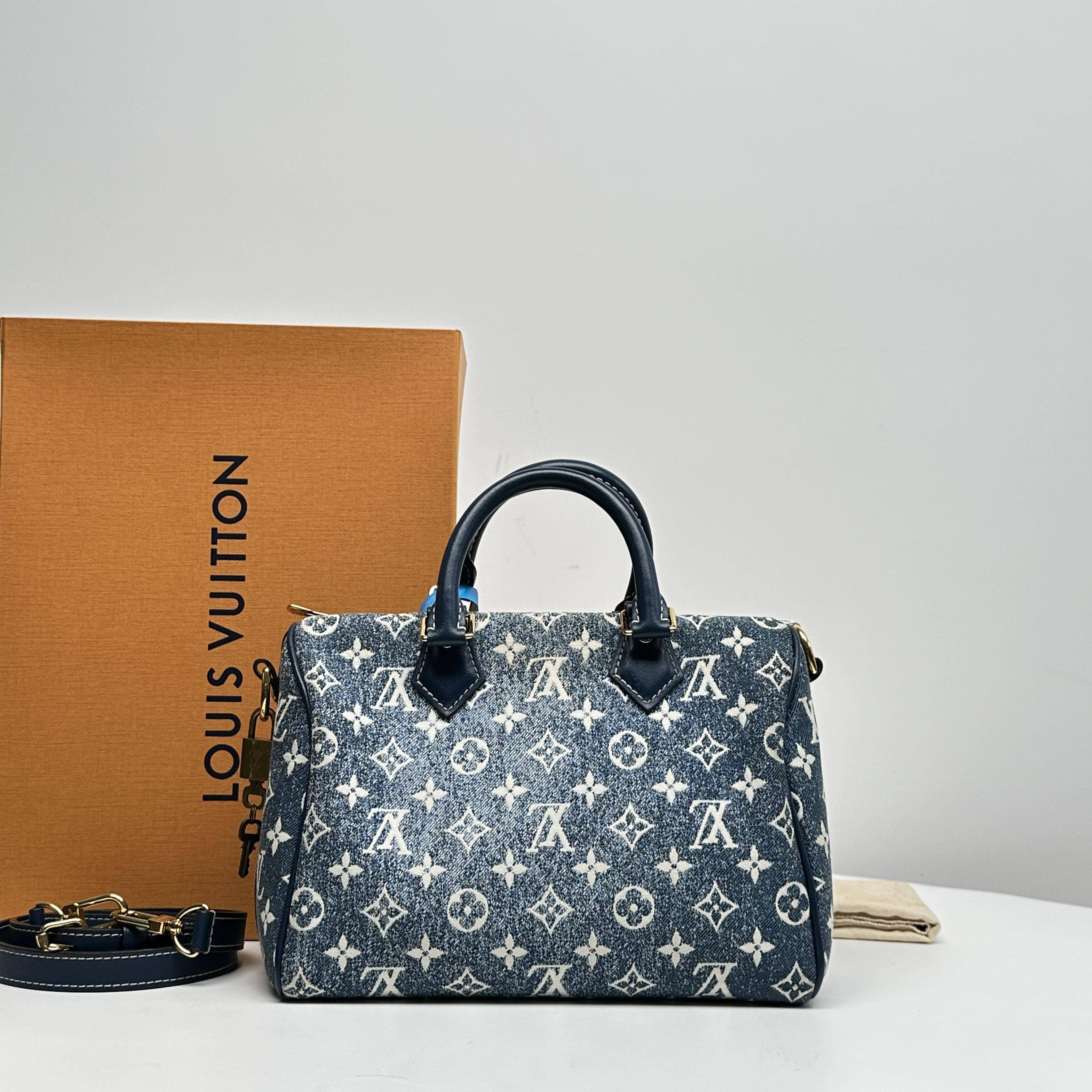 胖虎佳佳/路易威登/95新/公价0/箱包/斜挎包/312502180073