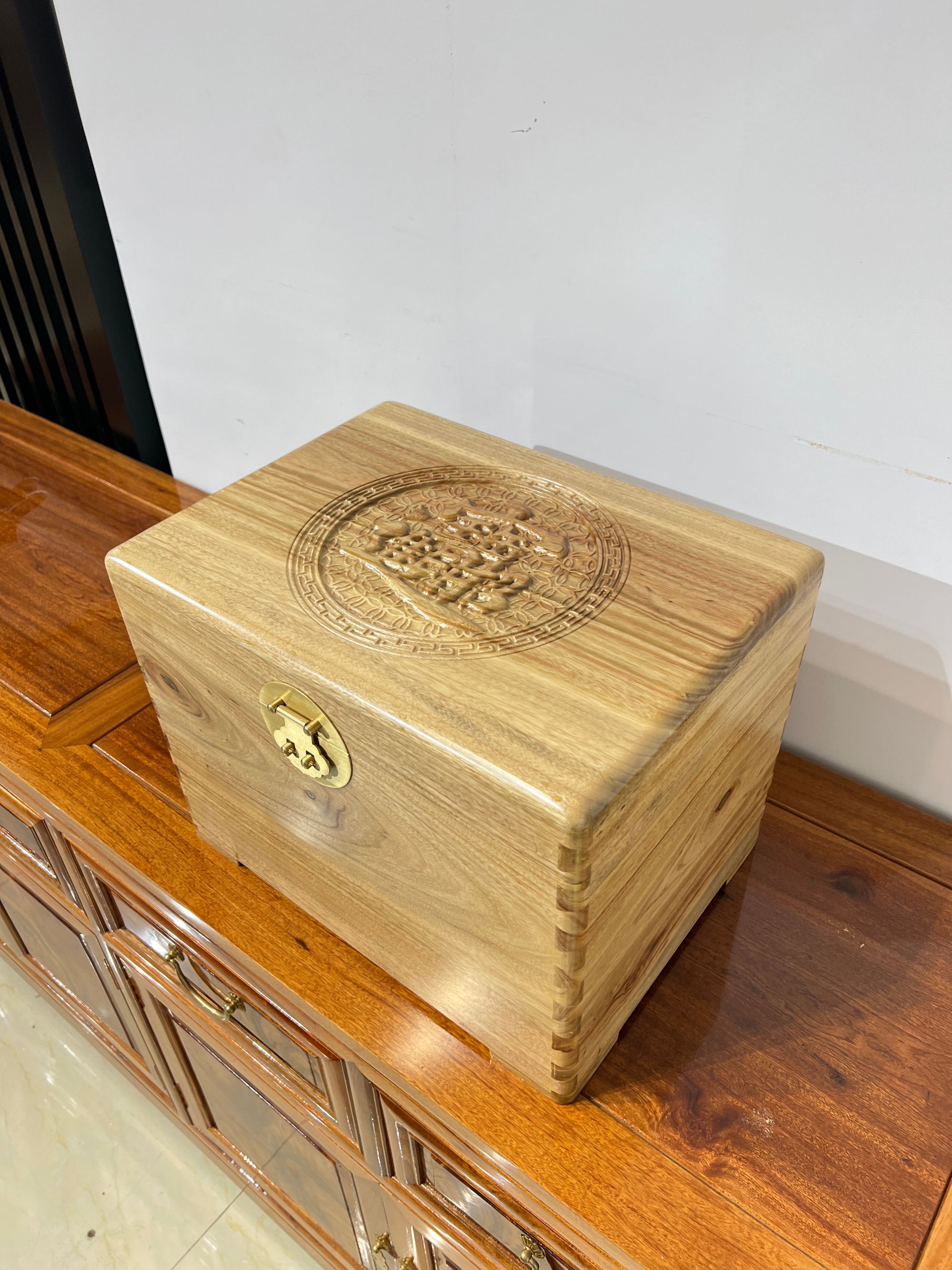 香樟木箱收纳箱储物箱木质百宝箱多功能储物防虫防潮箱子