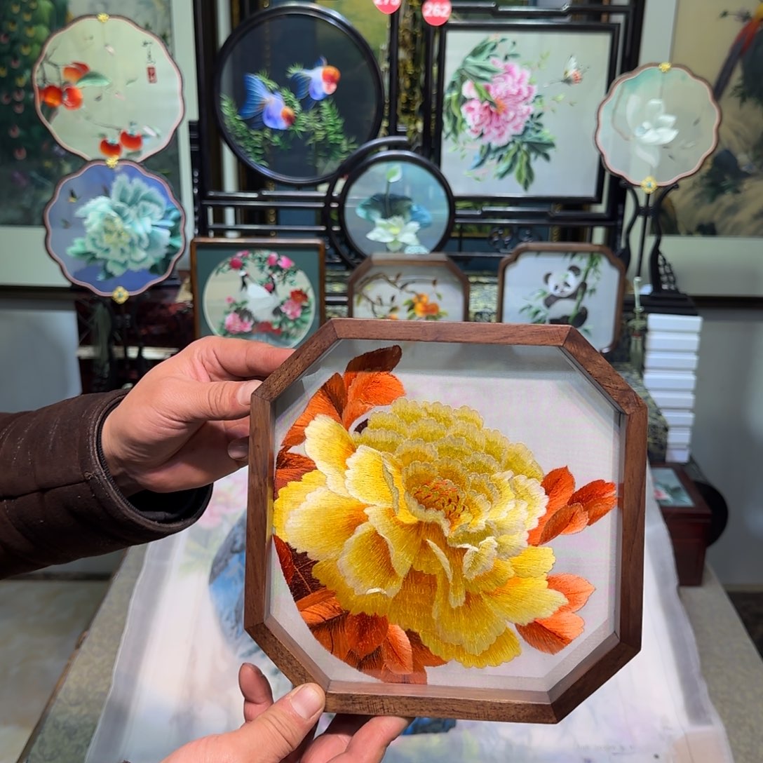 刺绣刺绣工艺精湛