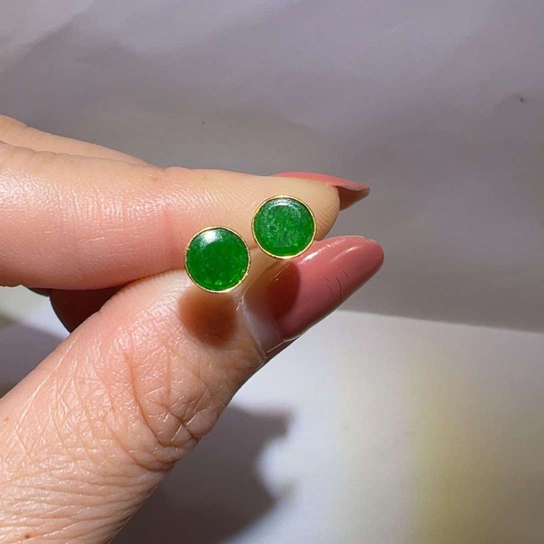 翡翠颈饰18K金镶嵌耳钉