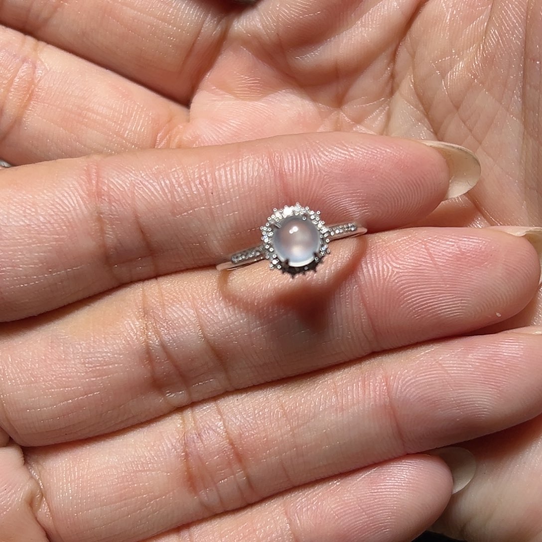 翡翠18K金镶嵌颈饰戒指