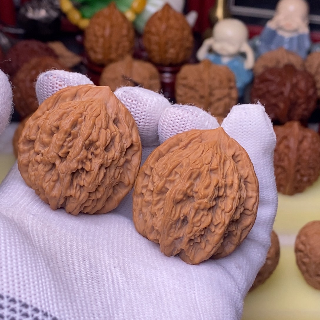 潇***生文玩核桃吊坠麦穗虎头