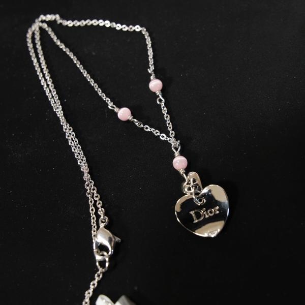 Dior 银色爱心吊坠项链