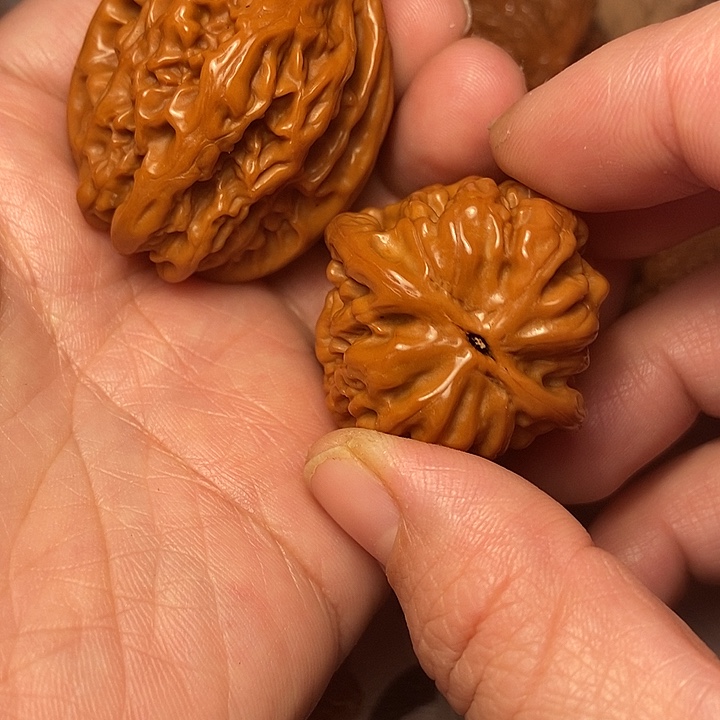 把件文玩核桃鸡心38