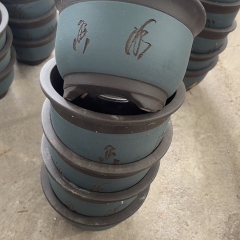 紫砂花盆50-5。  19-12.5