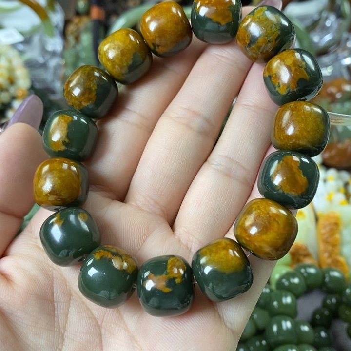 透闪石质玉手串未镶嵌用****1