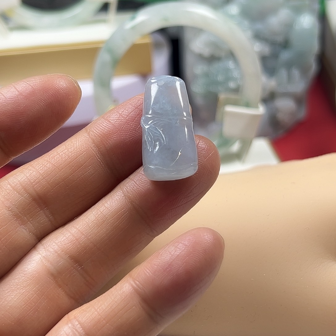 颈饰未镶嵌翡翠缅甸天然A货翡翠福竹