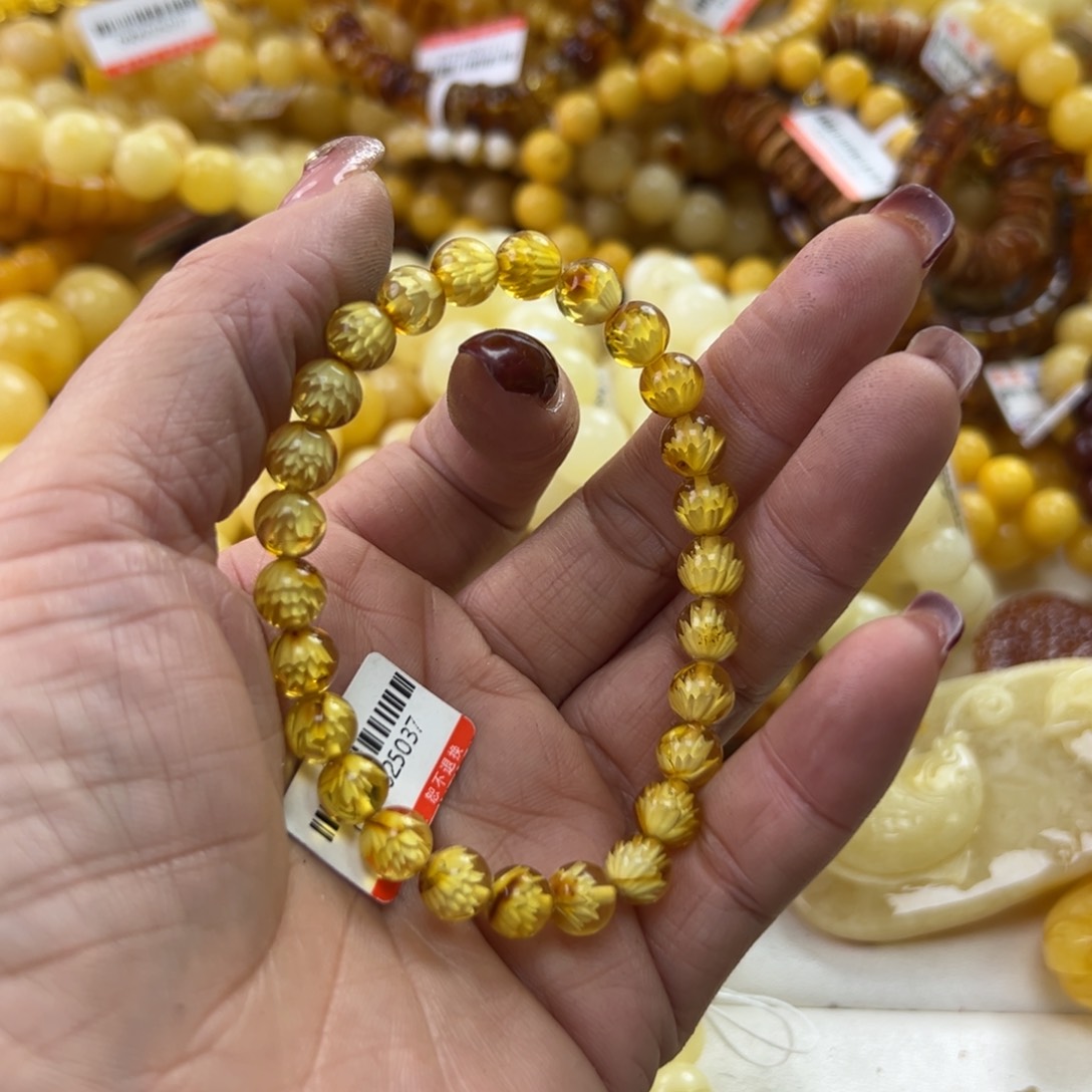 琥珀珠宝奇石未镶嵌