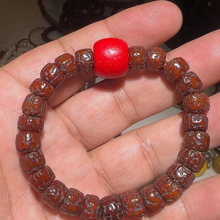 藏区老金刚手串保老的