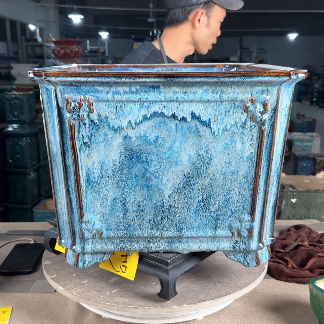 一风堂石湾花盆。