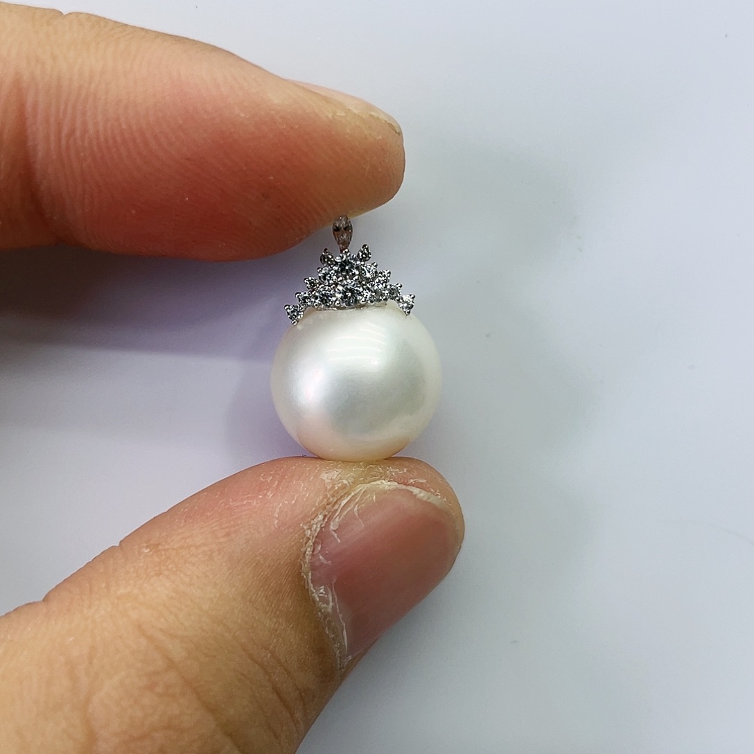 海水珍珠18K金镶嵌颈饰