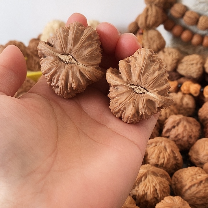 吊坠文玩核桃老树白狮子