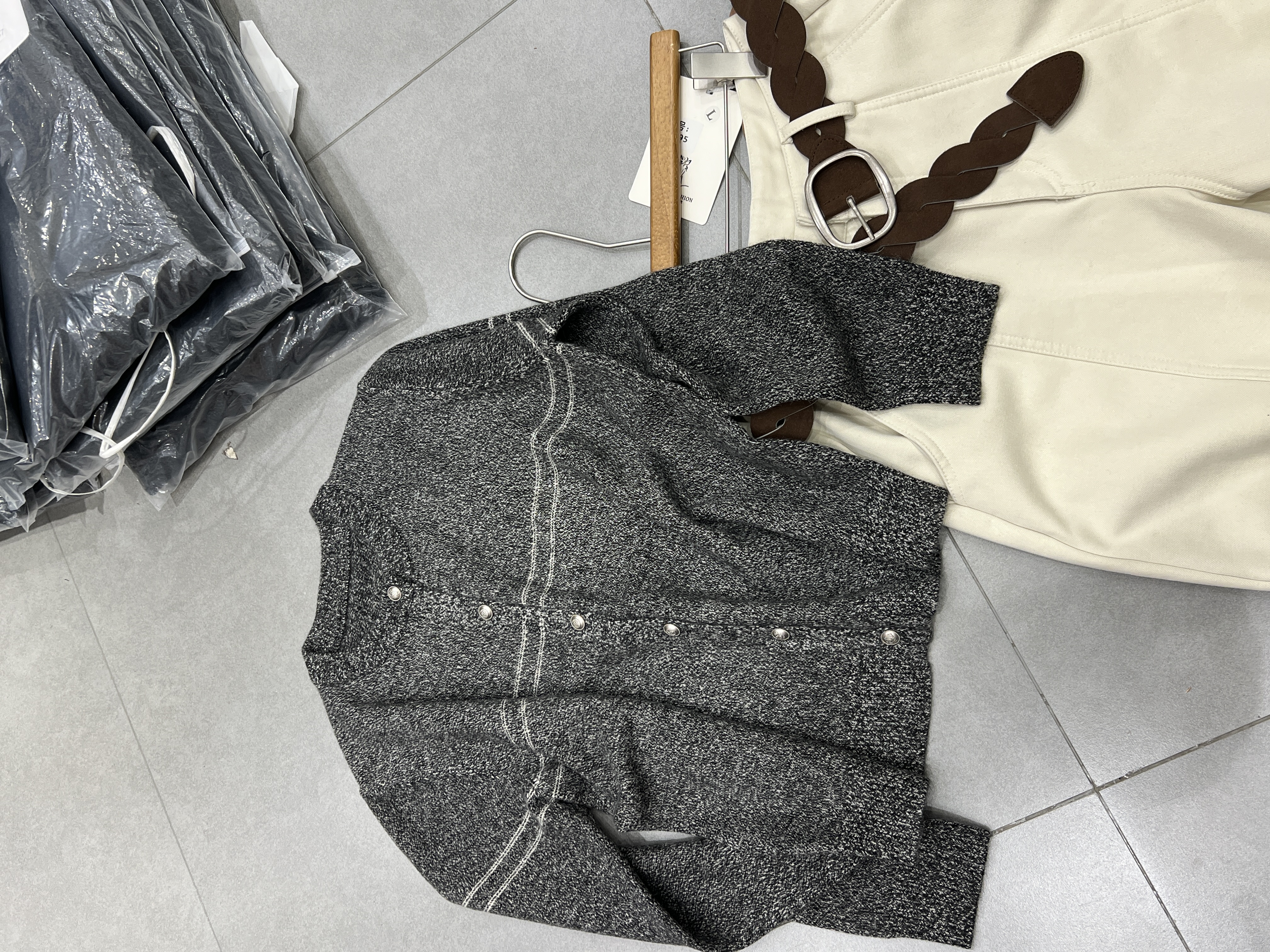 ##熙荣·时尚新款毛衣