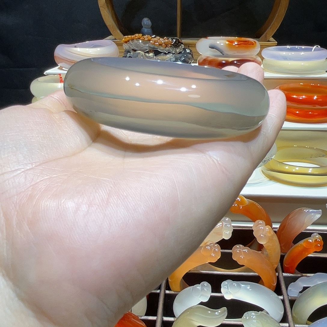 玛瑙/玉髓未镶嵌手镯