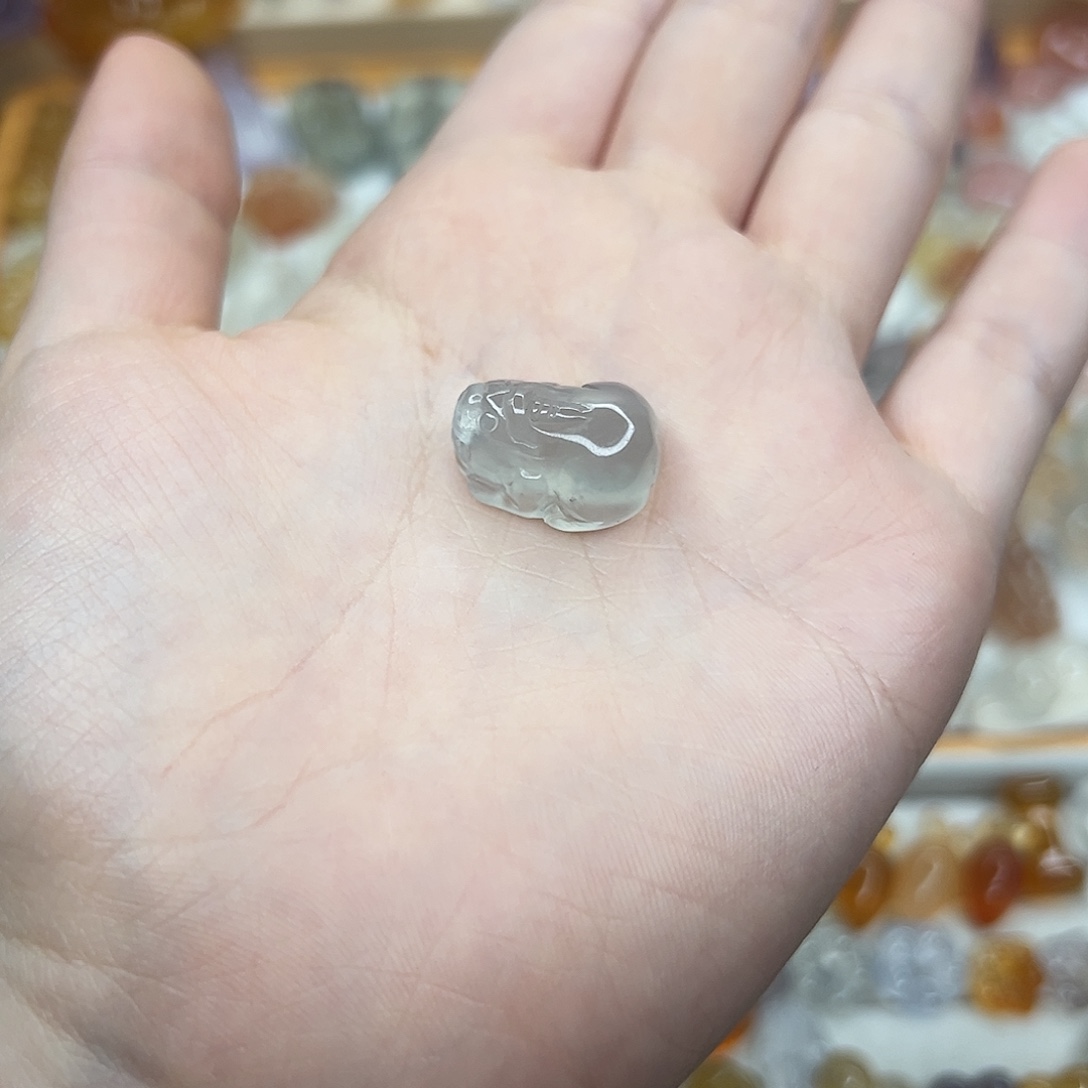 一***道玛瑙/玉髓合金颈饰