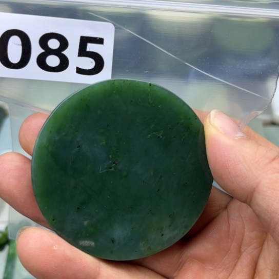 和田玉未镶嵌珠宝半成品