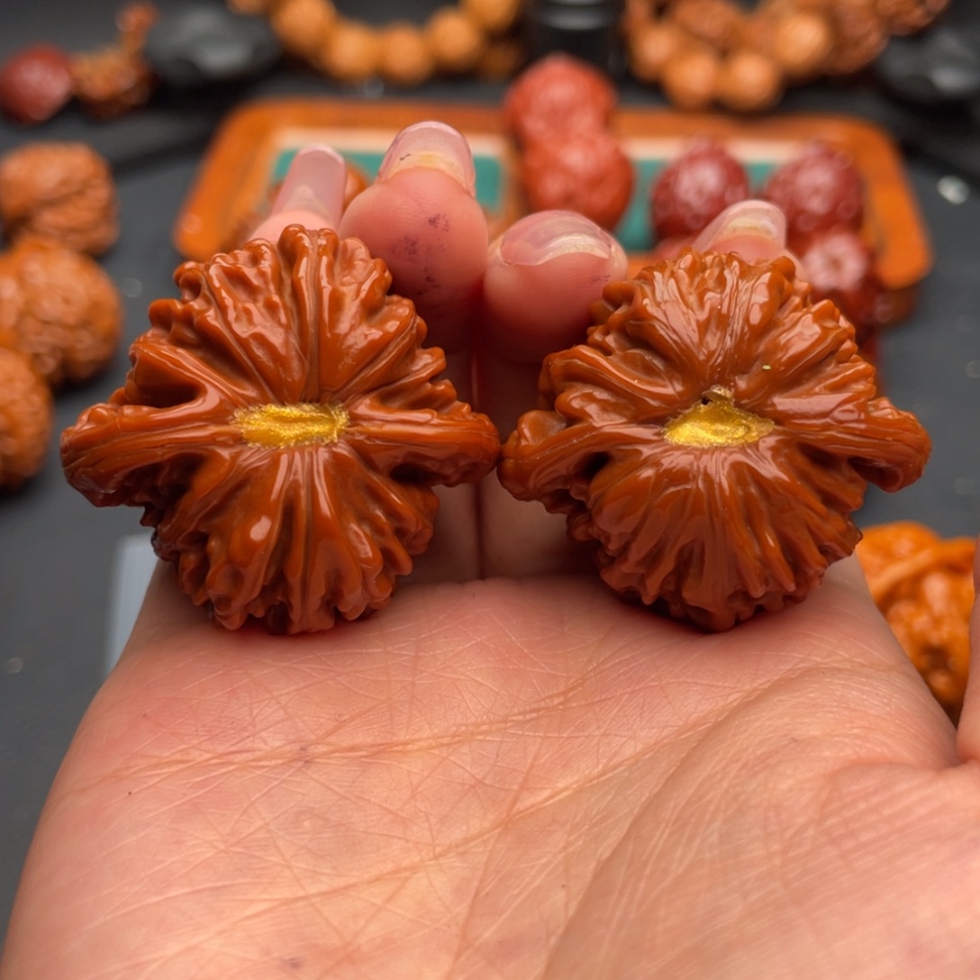 男***哥文玩核桃把件四座楼