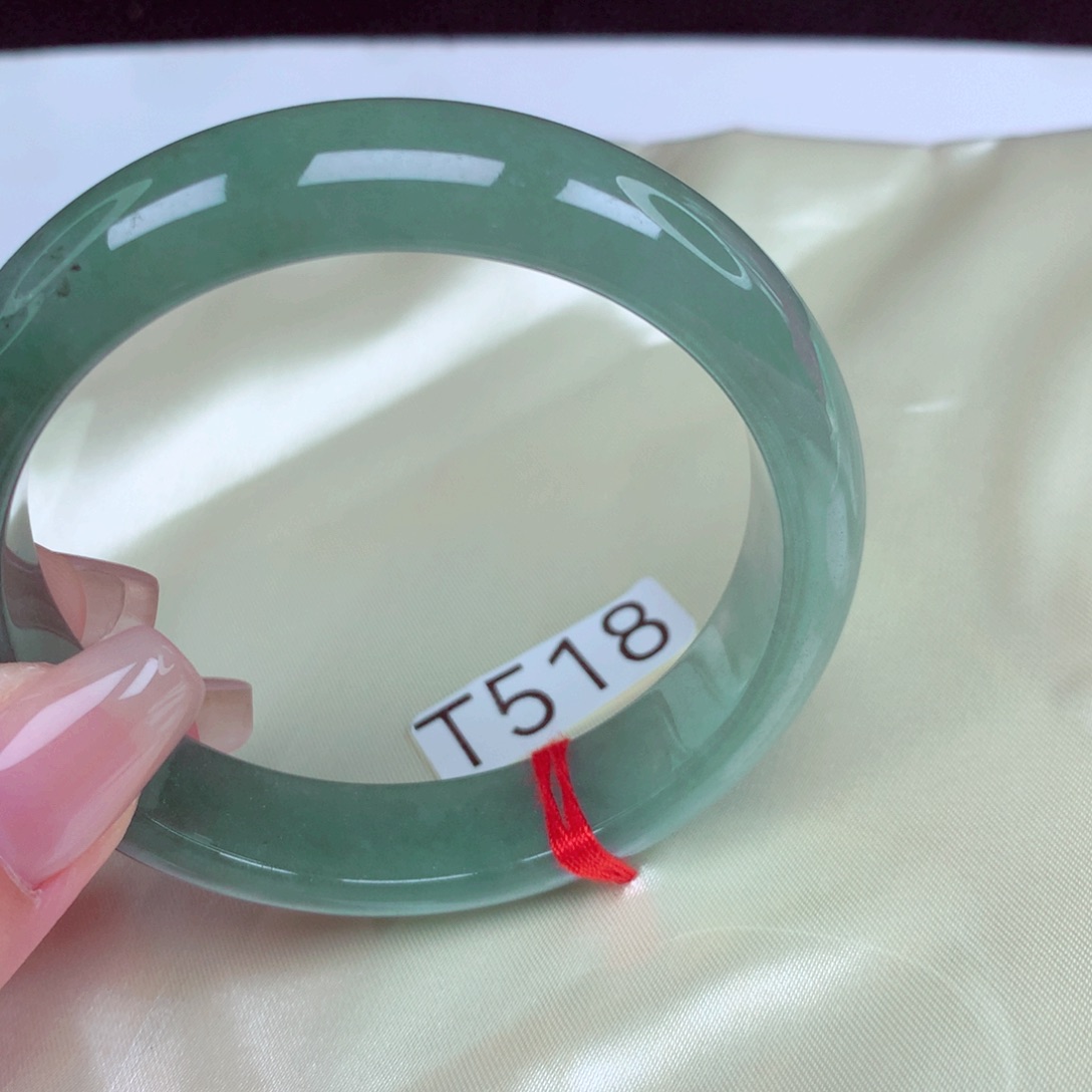 翡翠未镶嵌手镯手镯